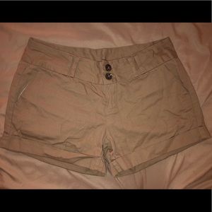 Women’s Khaki Shorts